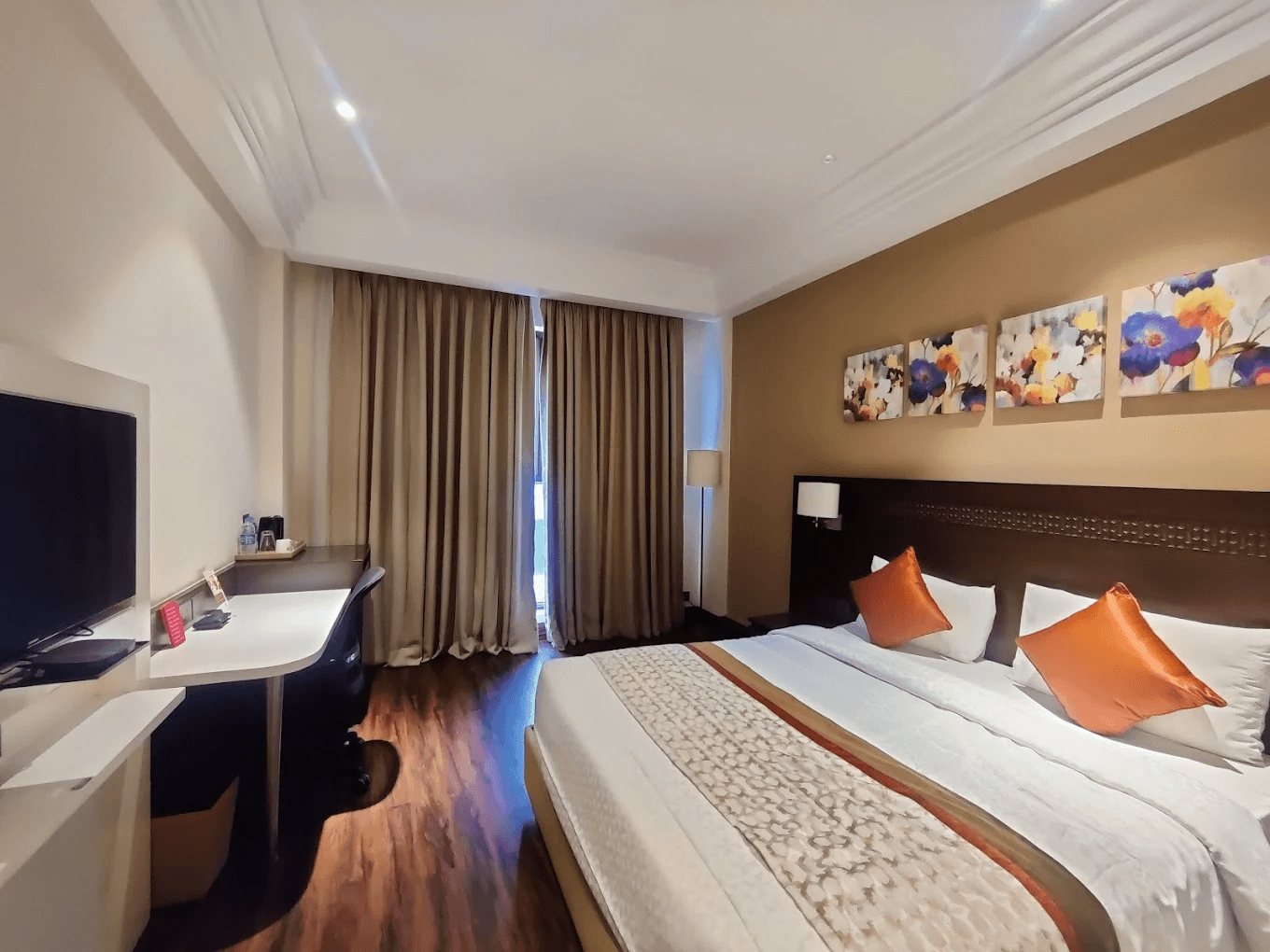 Ginger Greater Noida